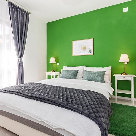 Apartments Tanya ชิเบนิก ภายนอก รูปภาพ