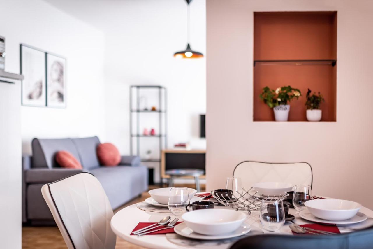 Apartments Tanya ชิเบนิก ภายนอก รูปภาพ