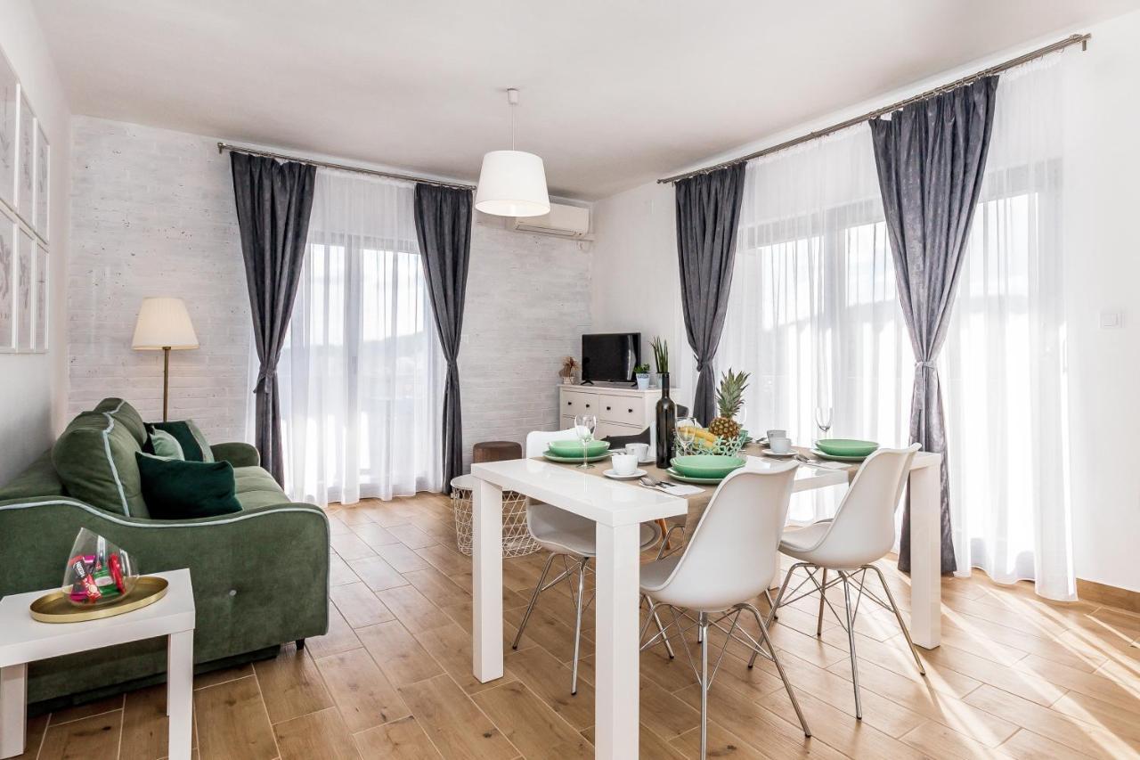 Apartments Tanya ชิเบนิก ภายนอก รูปภาพ
