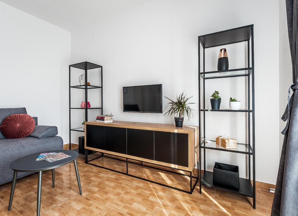 Apartments Tanya ชิเบนิก ภายนอก รูปภาพ
