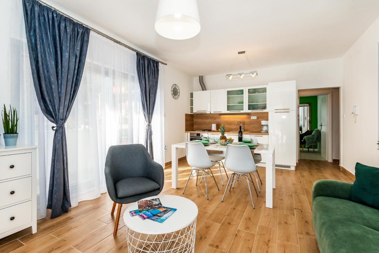 Apartments Tanya ชิเบนิก ภายนอก รูปภาพ