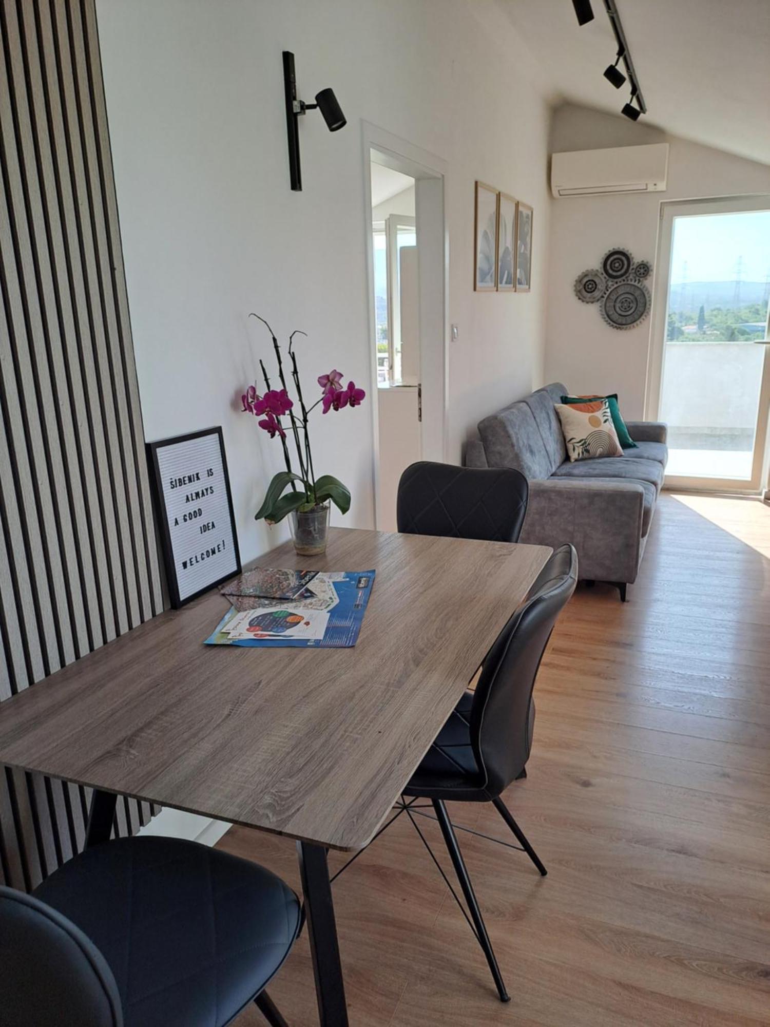 Apartments Tanya ชิเบนิก ภายนอก รูปภาพ